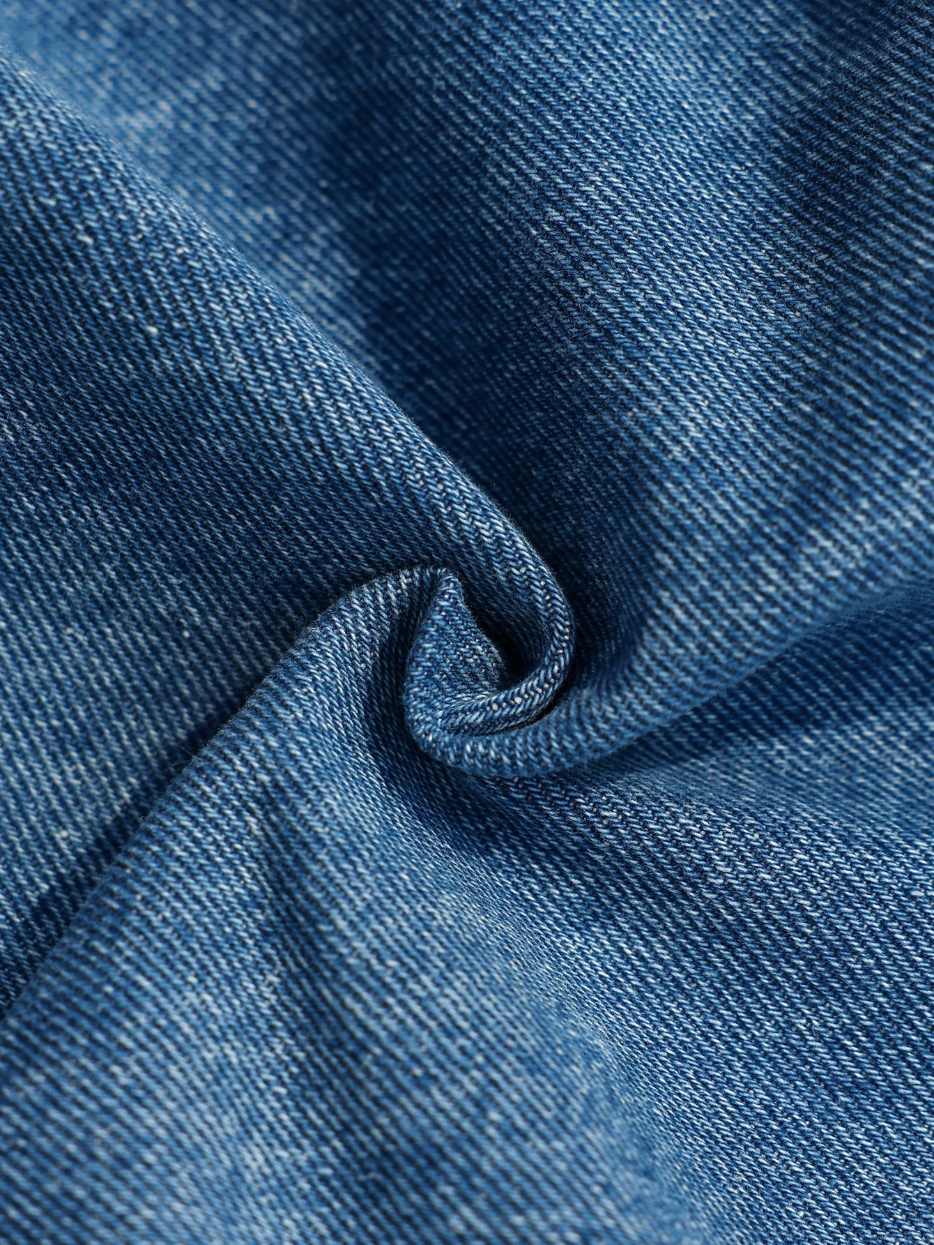 Men's Summer Workwear Denim Shorts, Blue Multi-Pocket Style. Stylish and Casual, Suitable for Streetwear.