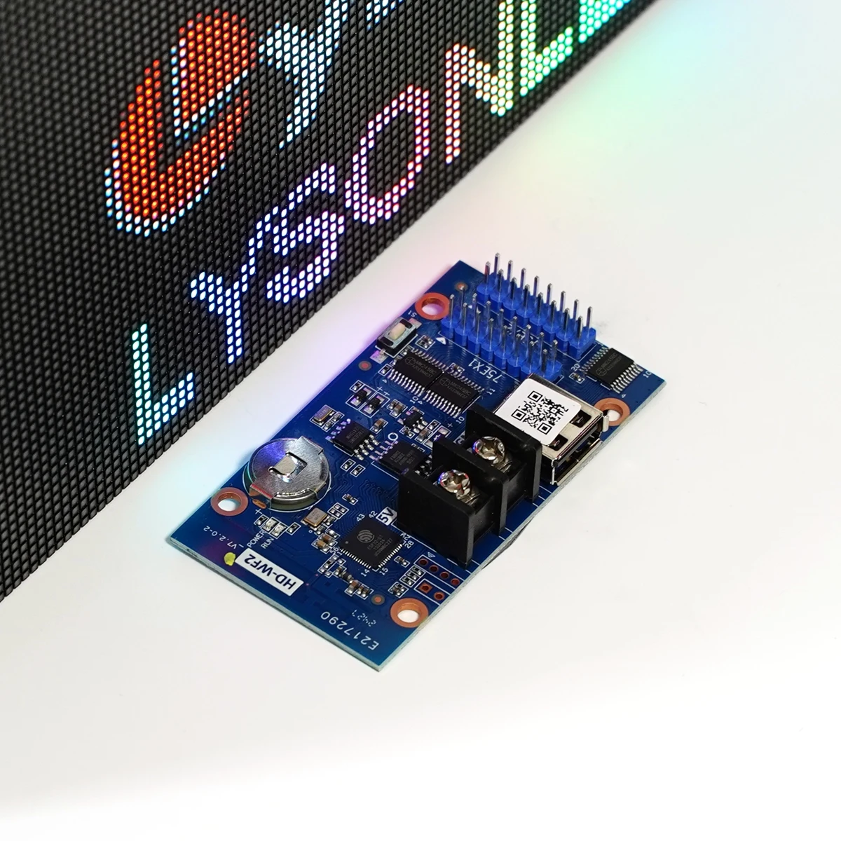 HD-WF2 Huidu Full Color Seven-Color Small LED Display WIFI Control Card Support P5 P8 P10 RGB Panel