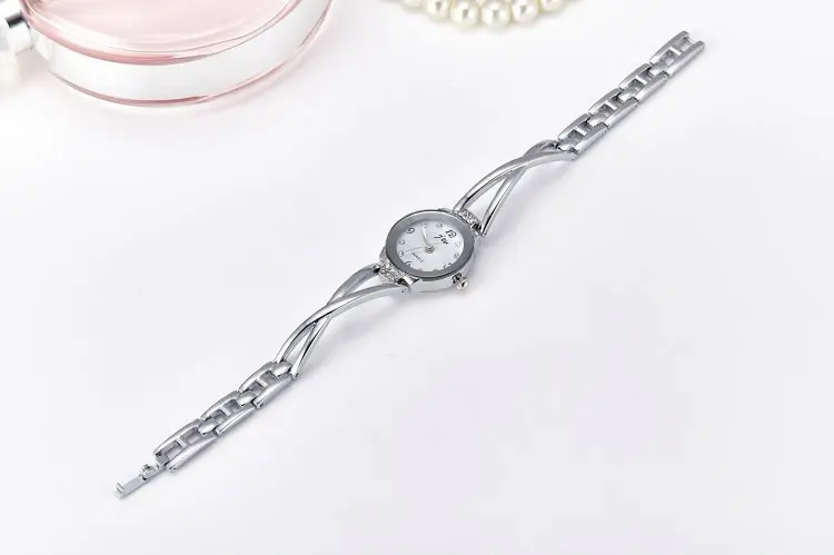 New Trendy Women Bracelet Watch Mujer Relojes Small Dial Quartz Leisure Popular Wristwatch Hour Female Elegant Watches