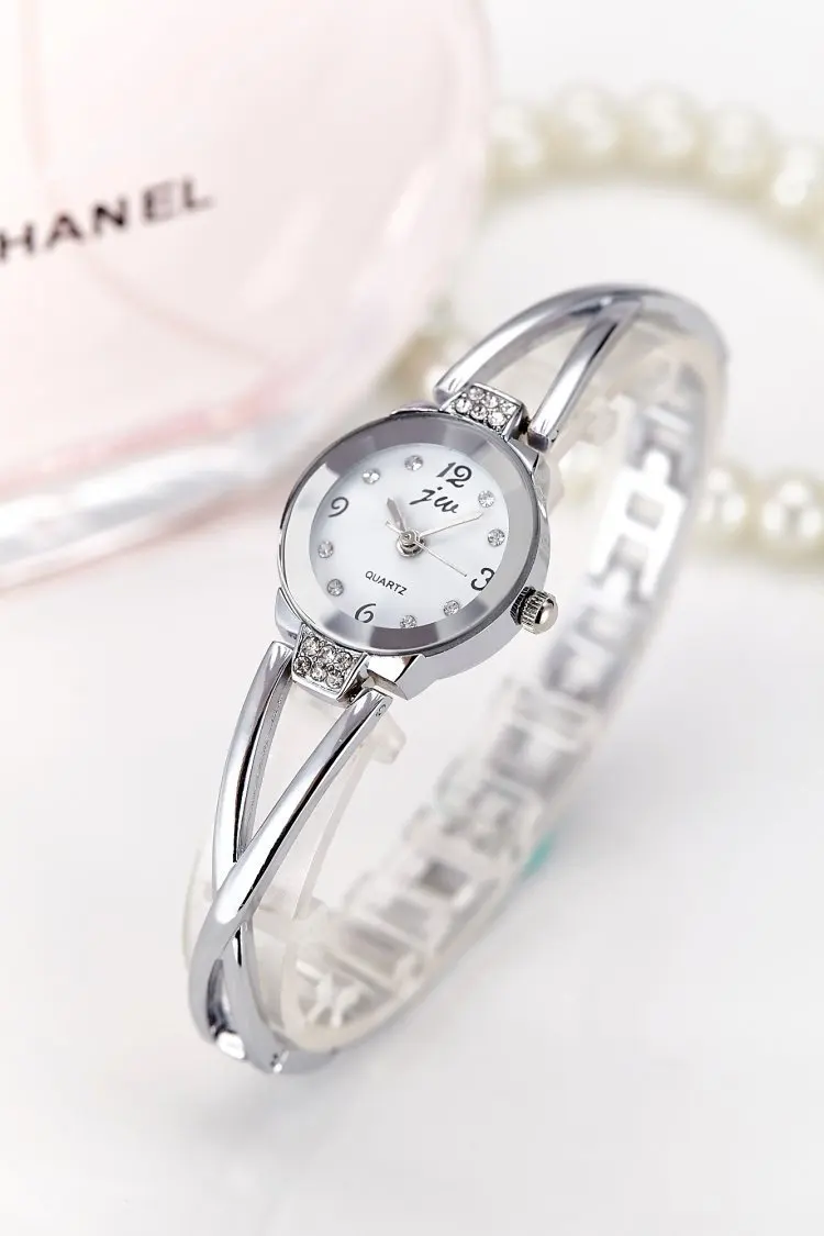 New Trendy Women Bracelet Watch Mujer Relojes Small Dial Quartz Leisure Popular Wristwatch Hour Female Elegant Watches