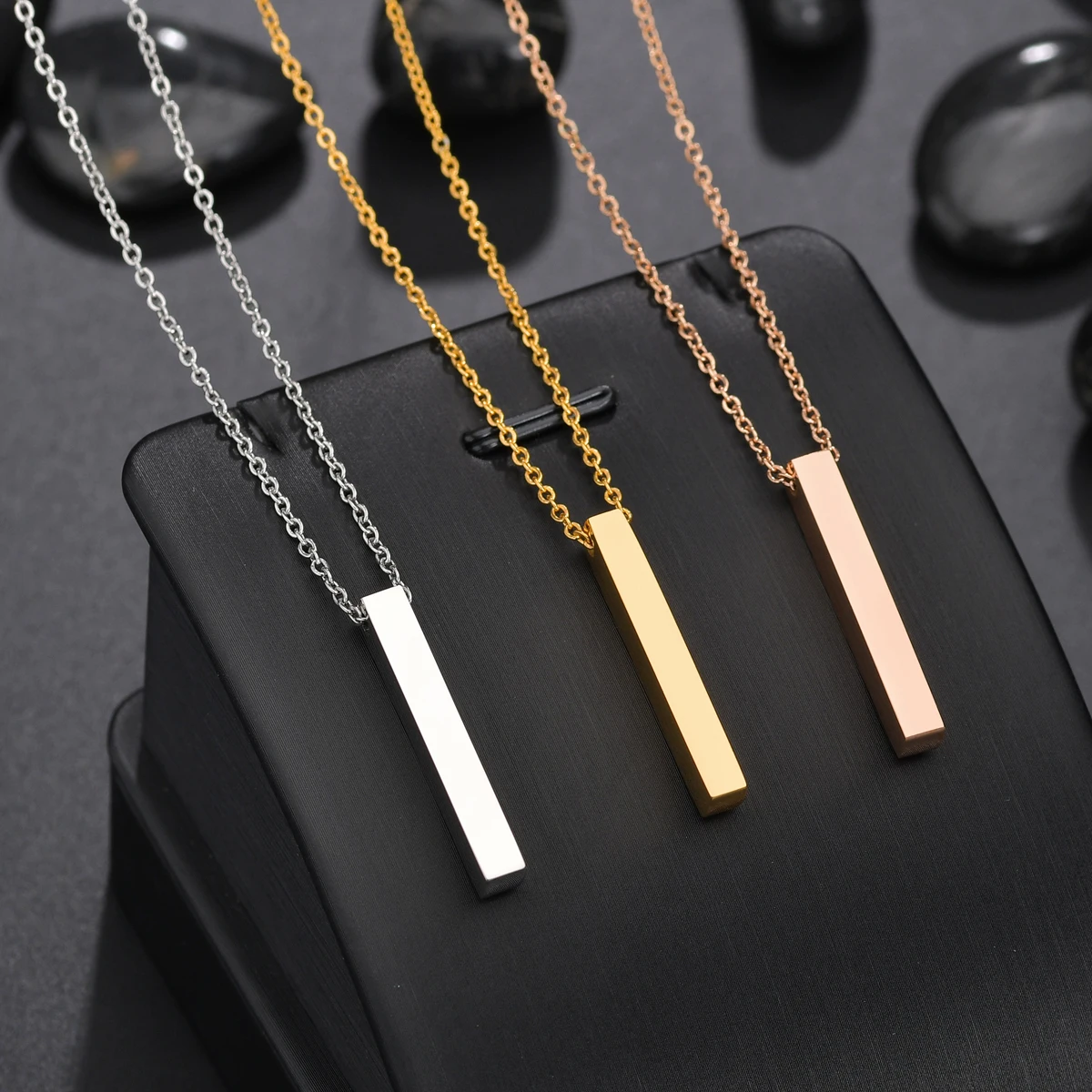 Personalized 4 Sides Engraving Square Bar Pendant Custom Name Date Stainless Steel Necklace Women Men Jewelry Gifts Wholesale