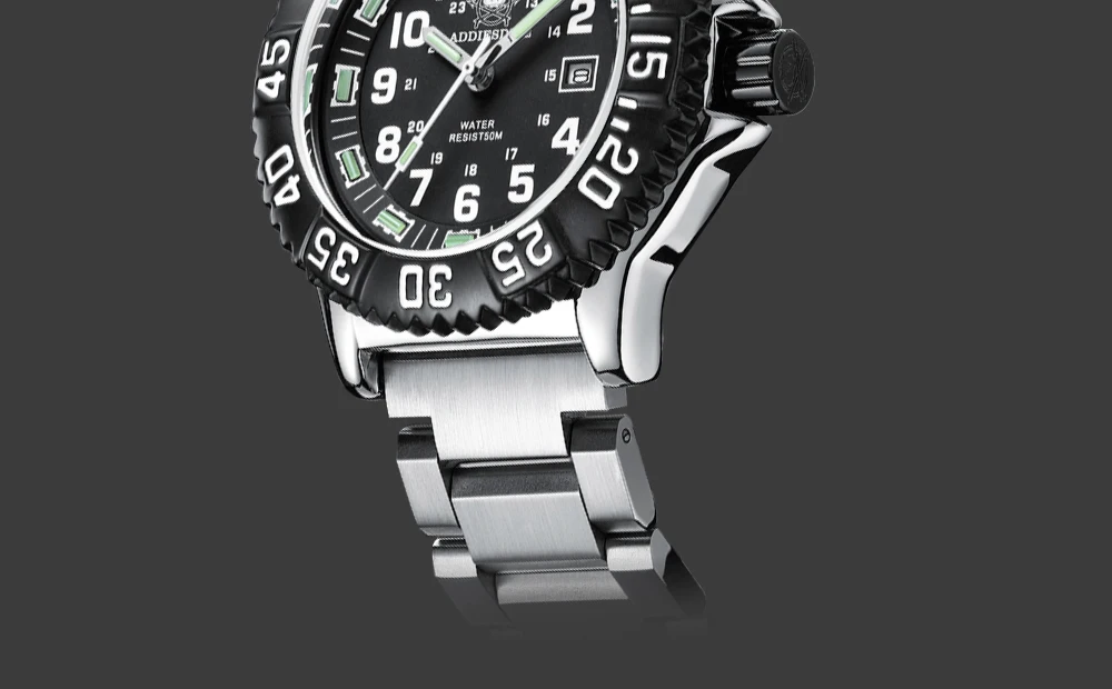 ADDIESDIVE Luxury Men's Quartz Watch Outdoor Sports Luminous Tube Analog Watch 50m Waterproof Stainless Steel Strap Orange Black