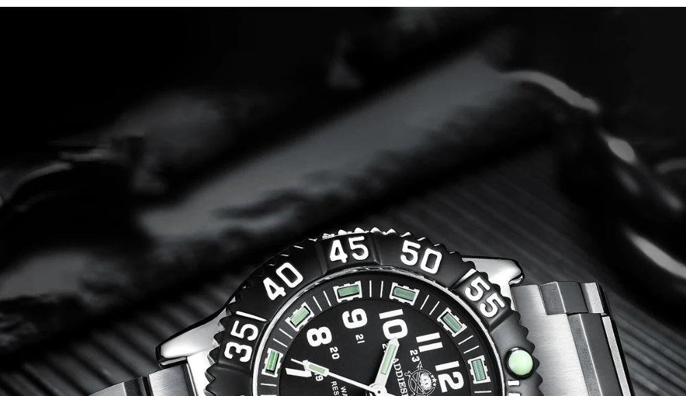 ADDIESDIVE Luxury Men's Quartz Watch Outdoor Sports Luminous Tube Analog Watch 50m Waterproof Stainless Steel Strap Orange Black