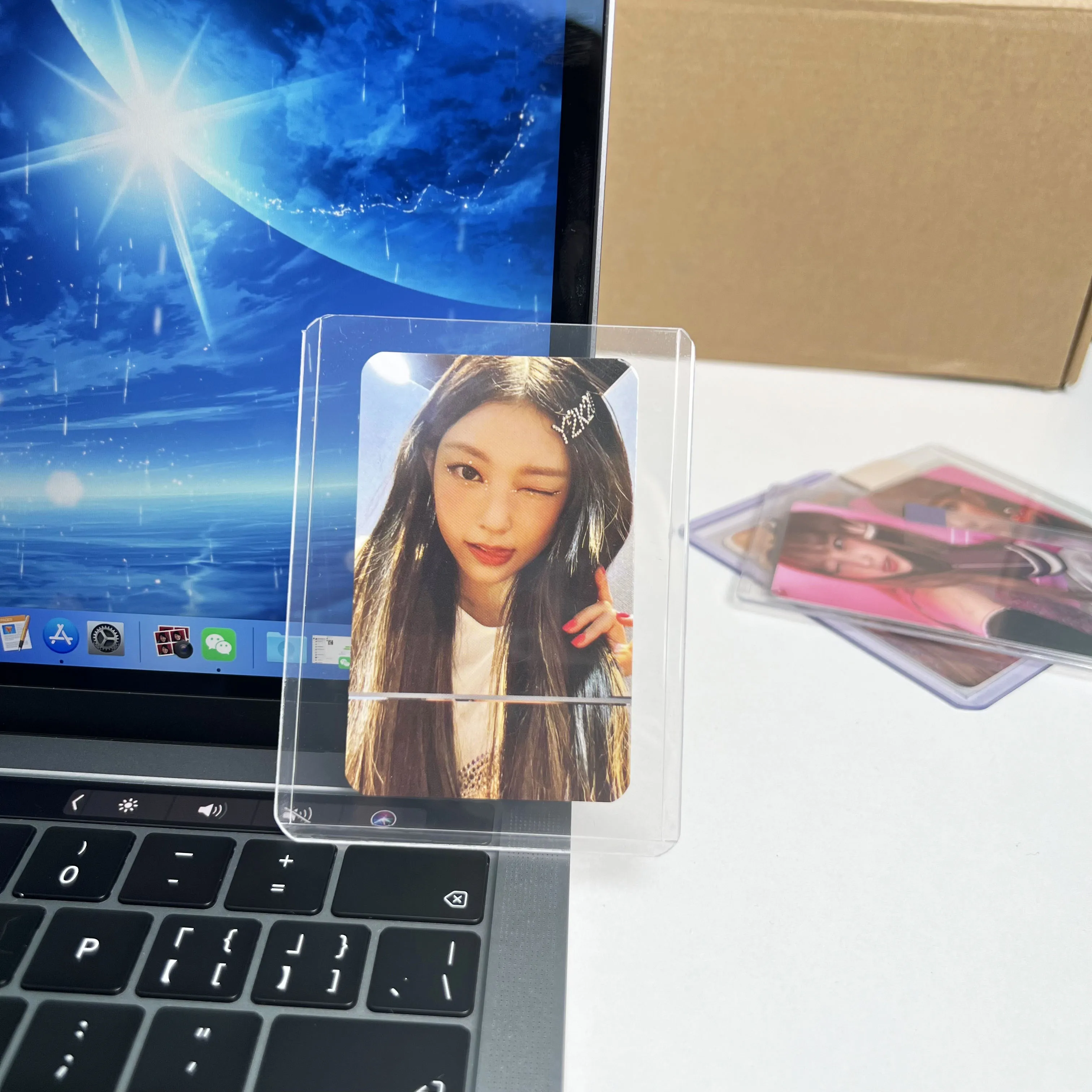 5 Pcs 10 Pcs Kpop Stationery ID Card Holder Acrylic Sheet Protector Photocard Holder Work Card Holder Korea Toploader Decor PVC