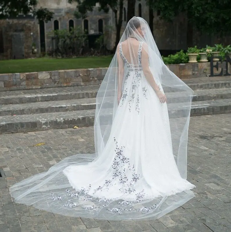 TOPQUEEN V131 2 Tier Minimalist Wedding Veil with Blusher Veil for Bride Bachelorette Party Bride Accessories Bridal Veils