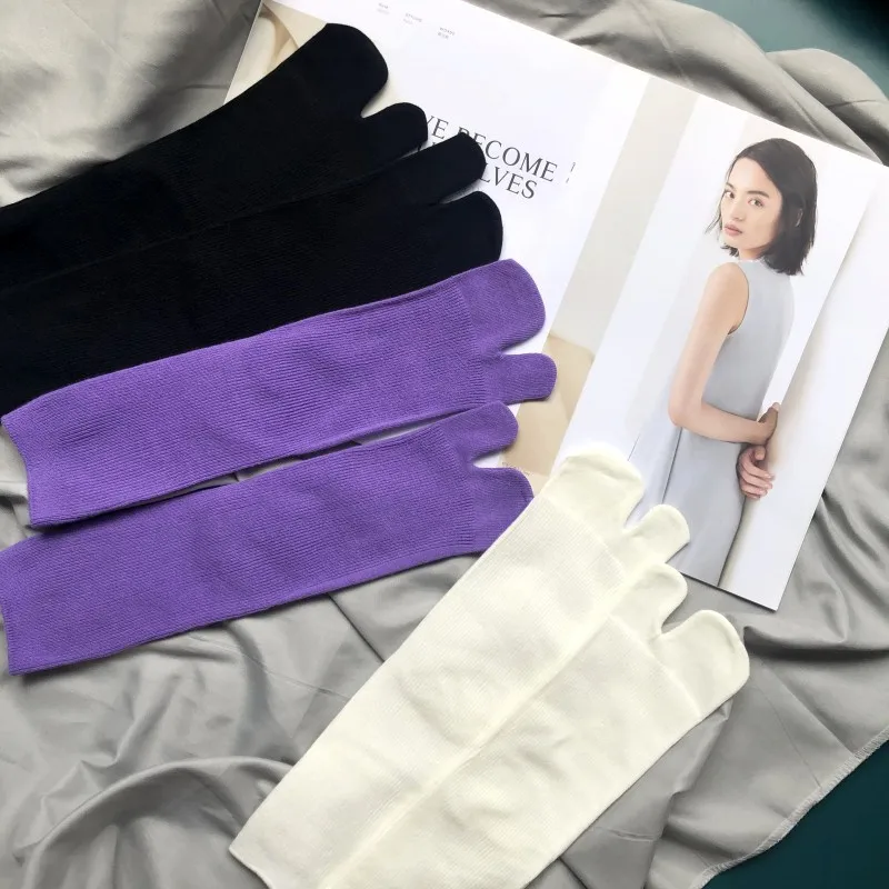 High Quality Combed Cotton Split Toe Socks Unisex Simple Comfortable Two-Toed Socks Japanese Harajuku Men Women's Tabi Socks