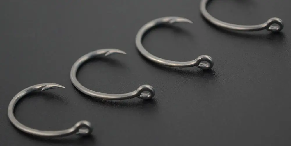 Hirisi Carp Fishing Hooks 50pcs PTFE Coating High Carbon Steel Barbed Hooks In Box 8011