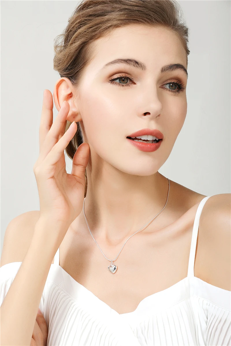 DOTEFFIL Silver Color Solid Small Heart Pendant Necklace 16-30 Inch Snake Chain For Women Wedding Charm Fashion Jewelry