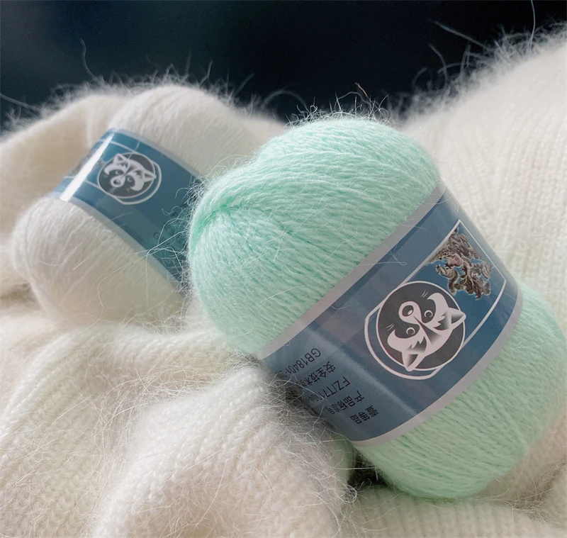 Fur Mink Yarn for Knitting 2-Ply Worsted Fluffy Yarn for Crocheting Needlework 1 Skein 340 M 50+20g