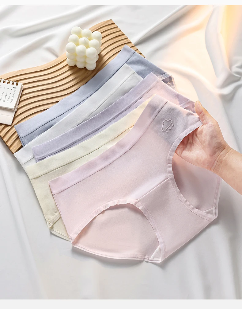 7Pcs Week Pants Cotton Women Panties Breathable Solid Underwear Cute Girls Briefs Soft Underpants Sexy Low Waist Female Lingerie