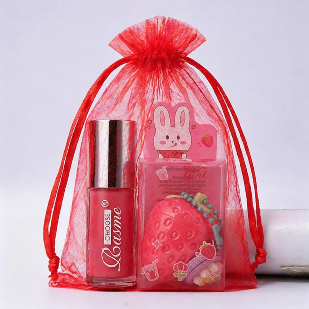 Random Shipping 1PC Strawberry Lip Gloss Lipstick, Christmas Holiday Gift, Moisturizing Anti Crack Long Lasting Lip Balm