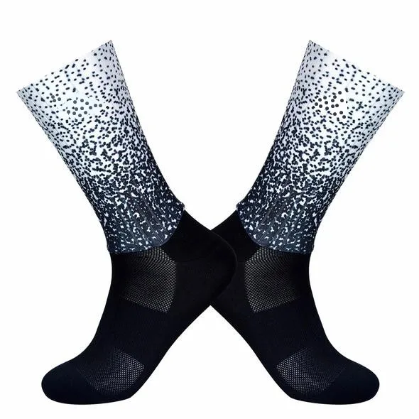 New Summer Breathable Cycling Socks Men Anti Slip Seamless Aero Bike Wearproof Road Calcetines Ciclismo