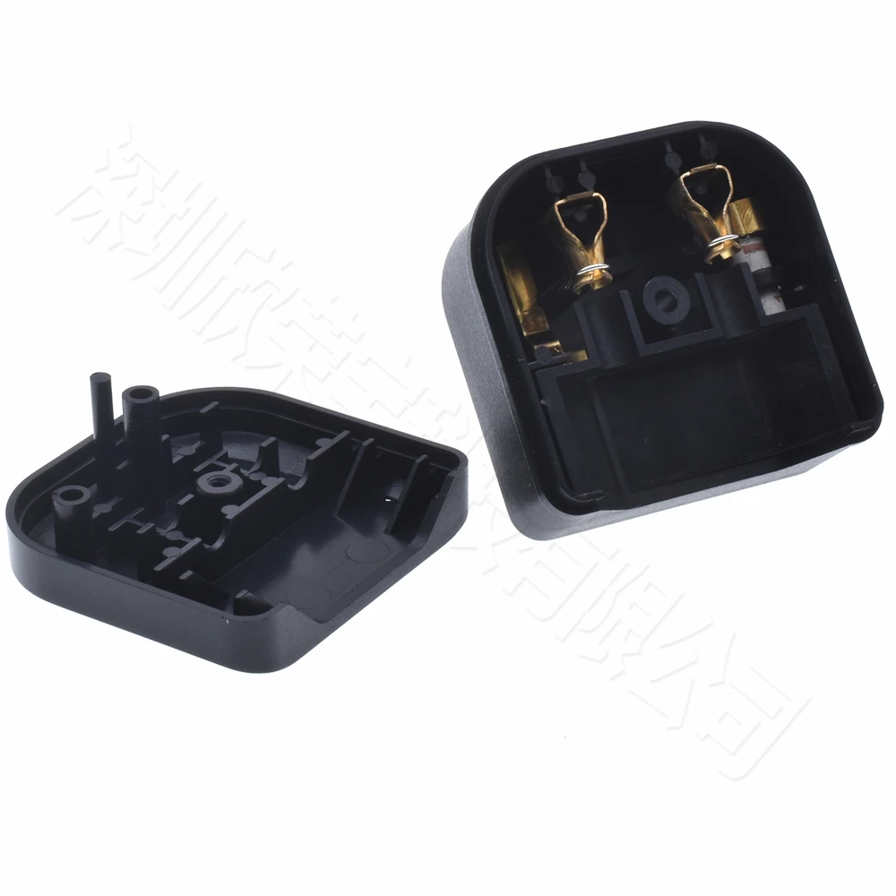 European EU 2Pin to UK 3Pin Power Socket Travel Plug Japan European EU to UK Travel Adapter Electrical Charger Adapter Converter