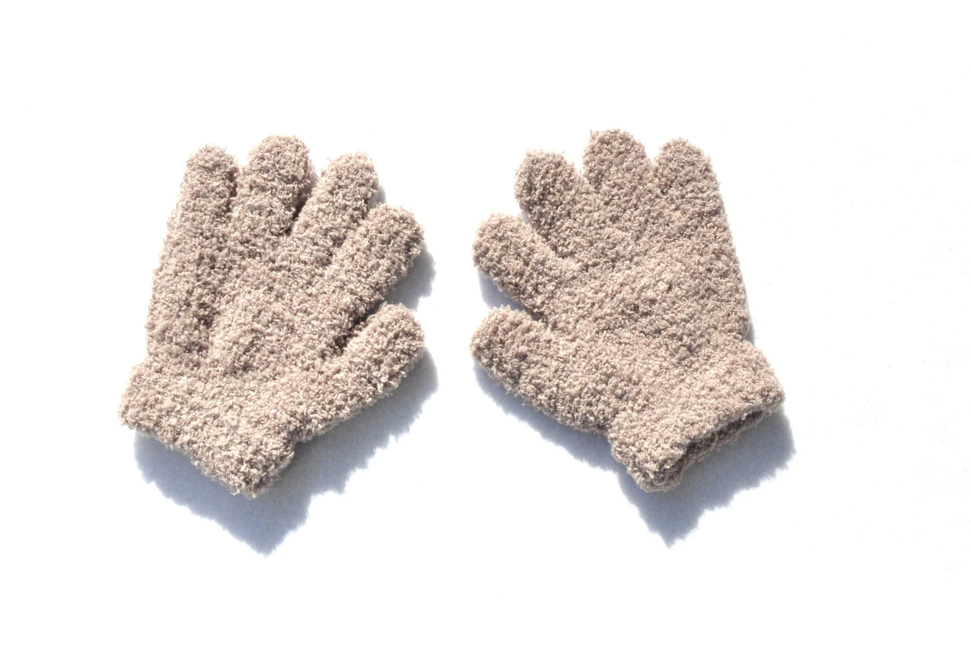 Children Gloves For 3-6 Years Old Winter Kids Coral Fleece Thicken Baby Plush Furry Full Finger Mittens Soft Gloves Keep Warm