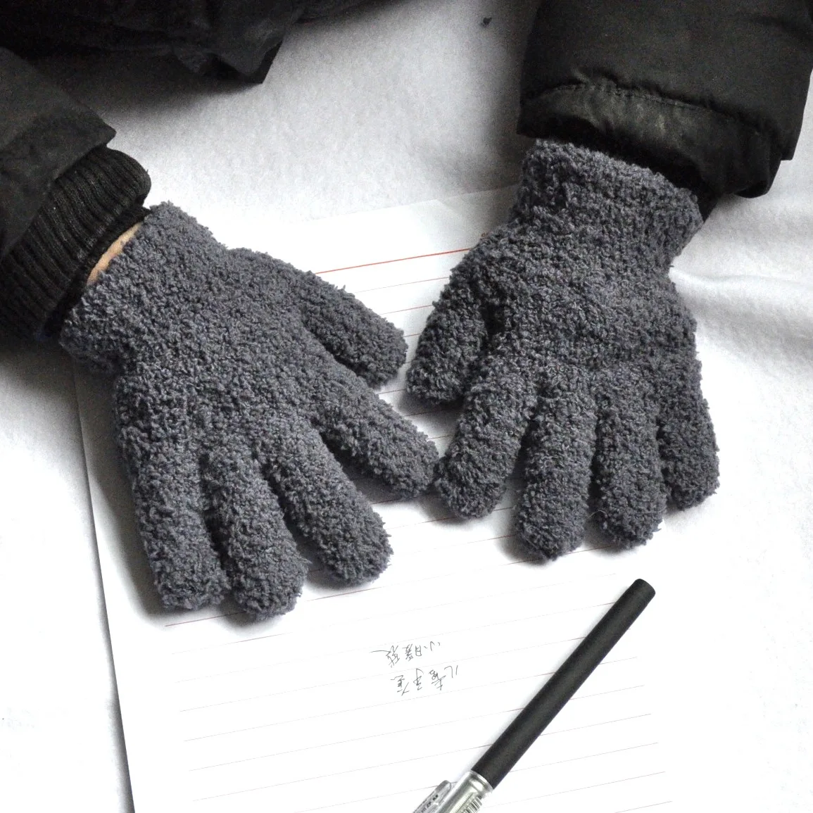 Children Gloves For 3-6 Years Old Winter Kids Coral Fleece Thicken Baby Plush Furry Full Finger Mittens Soft Gloves Keep Warm