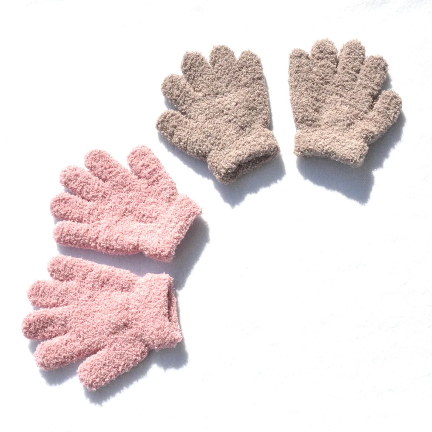 Children Gloves For 3-6 Years Old Winter Kids Coral Fleece Thicken Baby Plush Furry Full Finger Mittens Soft Gloves Keep Warm