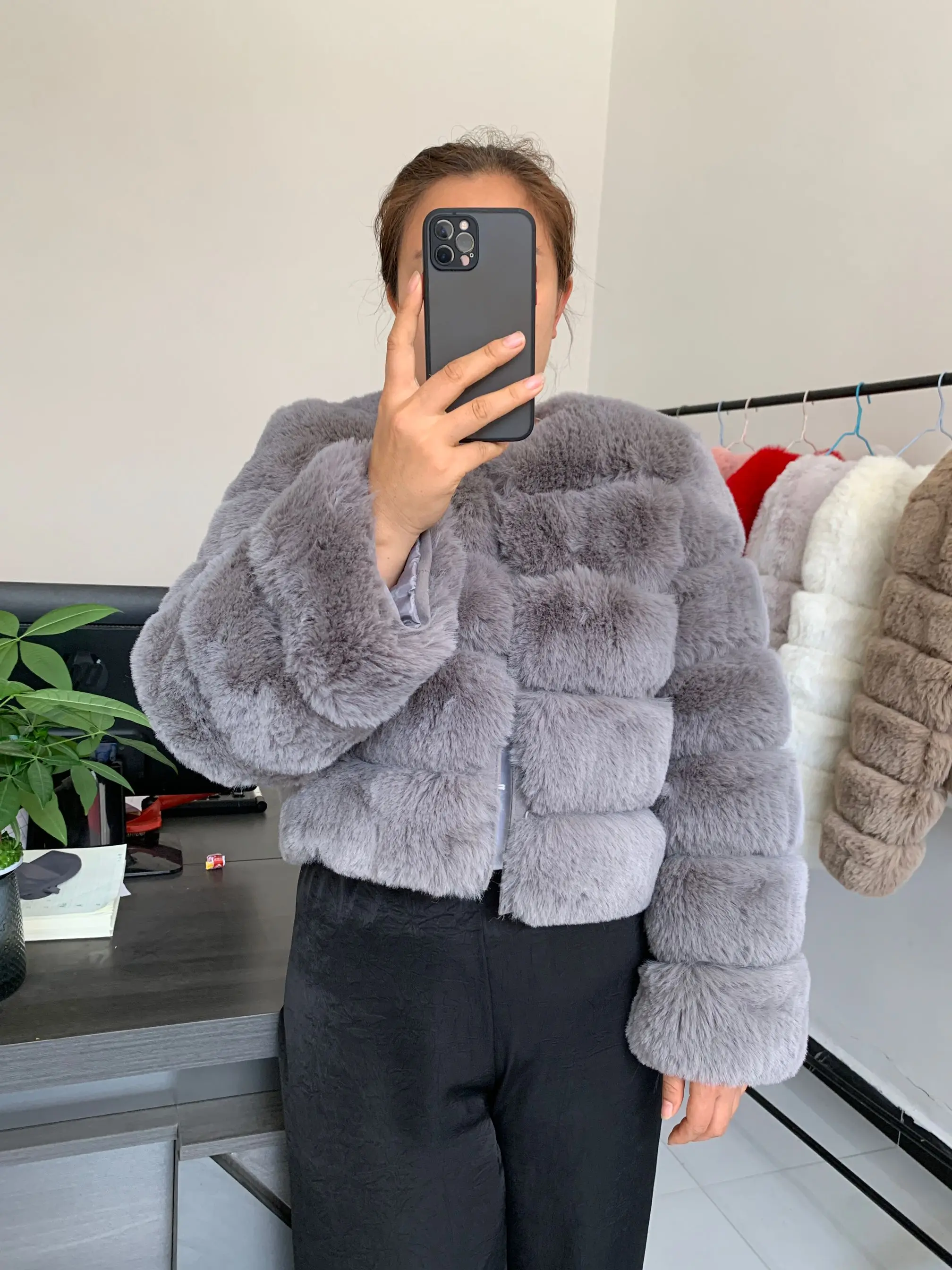 Women's Fashion Faux Fur Coat Super Hot Autumn Winter Women Short Faux Fox Fur Fluffy Jacket High Quality 7XL Ladies Furry Coats
