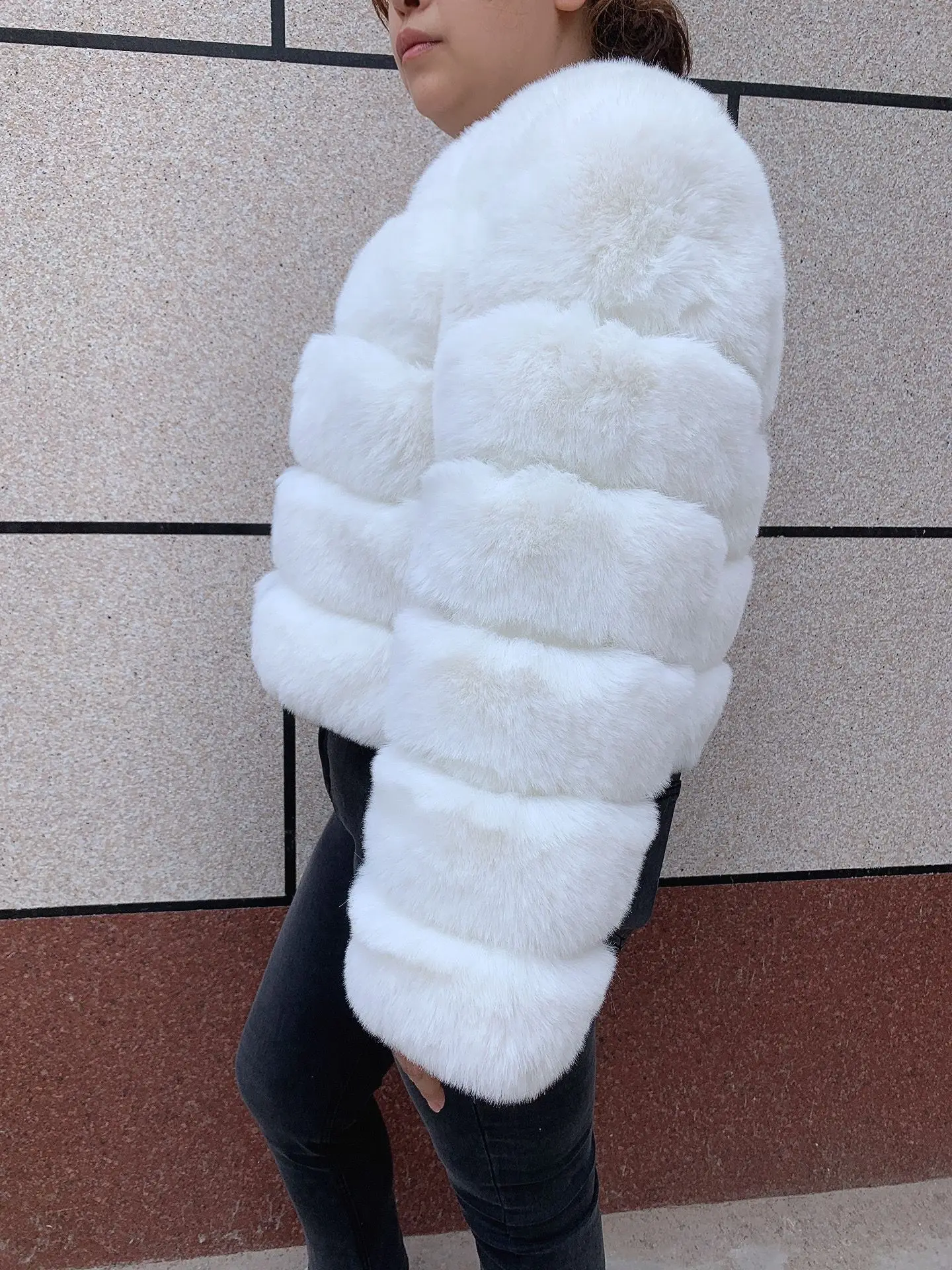 Women's Fashion Faux Fur Coat Super Hot Autumn Winter Women Short Faux Fox Fur Fluffy Jacket High Quality 7XL Ladies Furry Coats