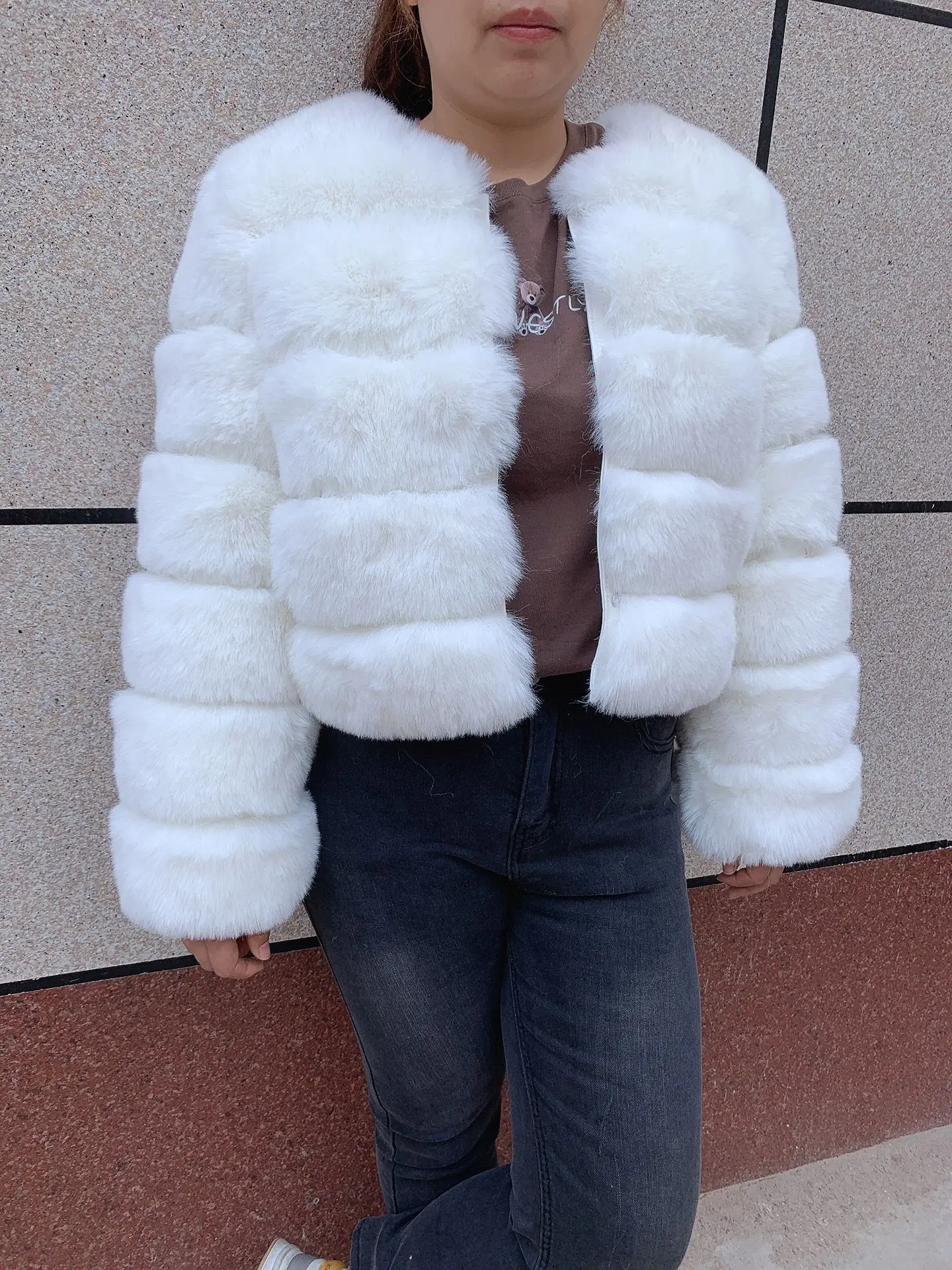 Women's Fashion Faux Fur Coat Super Hot Autumn Winter Women Short Faux Fox Fur Fluffy Jacket High Quality 7XL Ladies Furry Coats