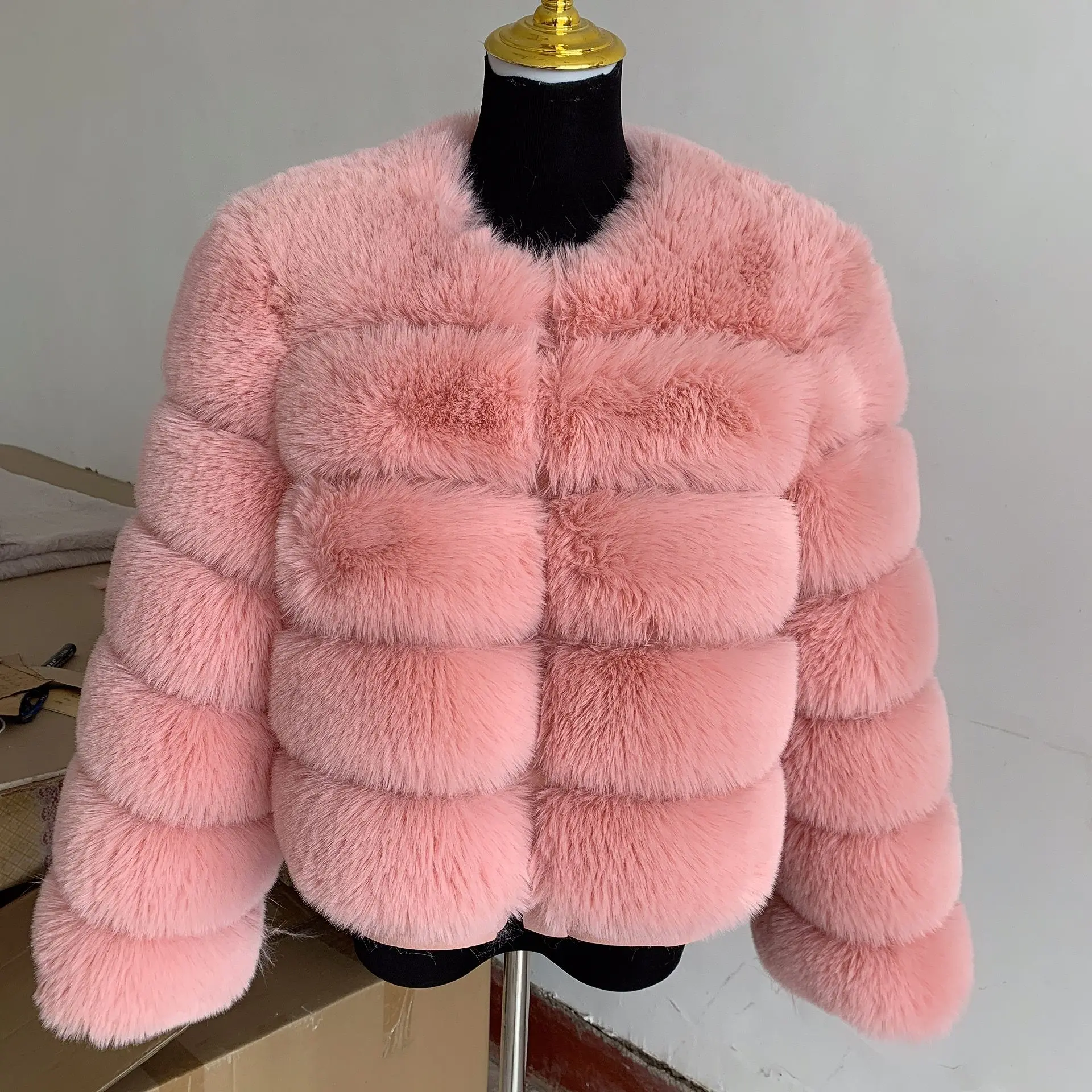 Women's Fashion Faux Fur Coat Super Hot Autumn Winter Women Short Faux Fox Fur Fluffy Jacket High Quality 7XL Ladies Furry Coats