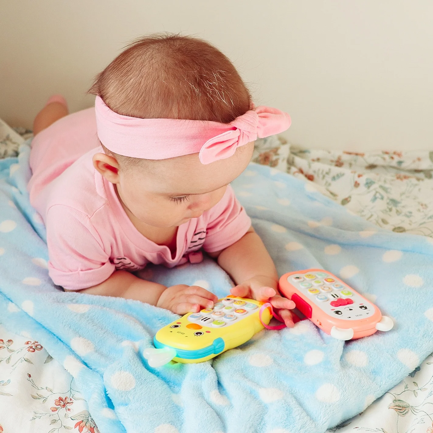 Baby Musical Mobile Phone Cartoon Teether Phone with Sound & Light Telephone Electronic Toy Eucational Learning Toys Baby Gifts