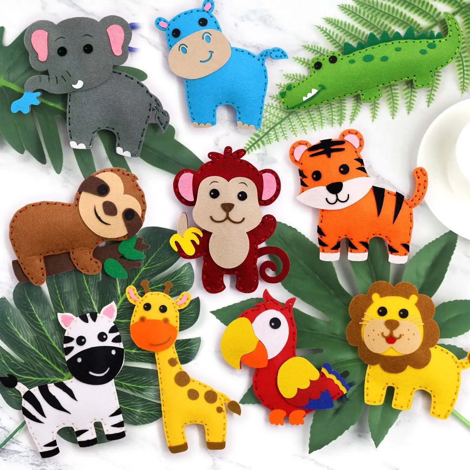 Woodland Animals Craft Kit Forest Creatures DIY Sewing Felt Plush Animals for Kids Beginners Educational Sewing Set Girl Art Toy