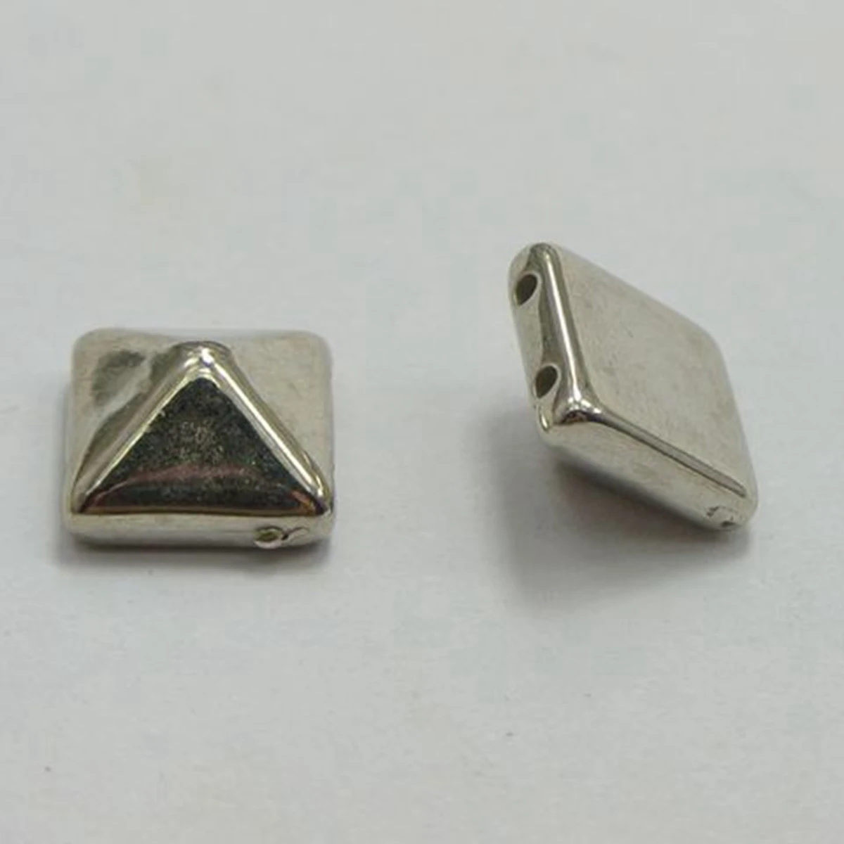 100 Metallic Tone Rock Punk Square Pyramid Rivet Beads Acrylic Studs Beads 10mm