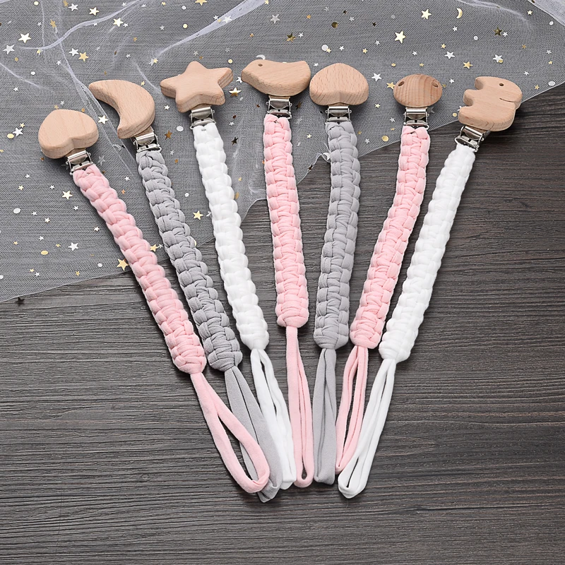 Simple Crochet Cotton Cloth Baby Pacifier Chain Moon Heart Beech Wood Clip For Handmade Baby Nipple Soother Chain Teething Toy