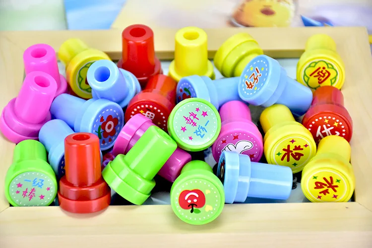 10pcs Assorted Stamps for Gift Self-ink Stamps Toy Stamps Smiley Face Seal Scrapbooking DIY Painting Photo Album Decor
