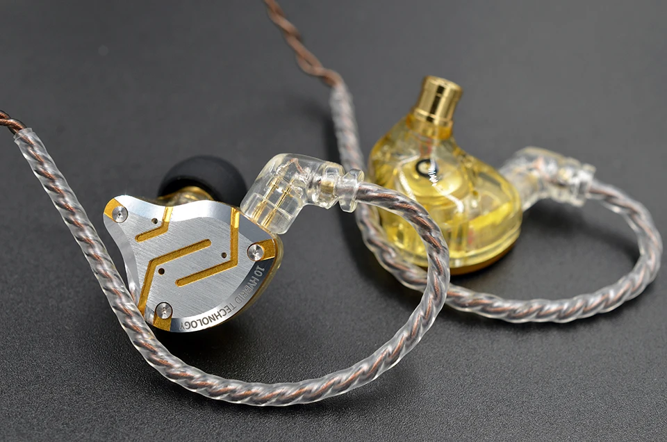 KZ ZS10 Pro Gold Earphones 4BA+1DD Hybrid 10 drivers HIFI Bass Earbuds In Ear Monitor Headphones Noise Cancelling Metal Headset