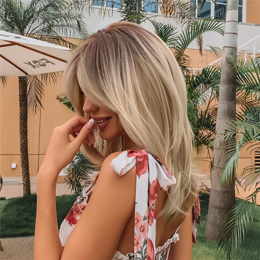 ALAN EATON Ombre Brown Blonde Layered Synthetic Wigs for White Women Shoulder Length Natural Wavy Wigs with Bangs Heat Resistant