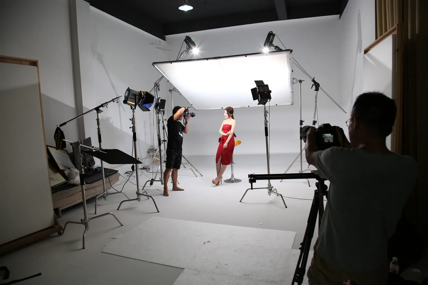 2.6M/8.5FT Stainless Steel Century Foldable Light Stand Tripod Magic Leg Photography C-Stand For Spot Light,Softbox,Photo Studio