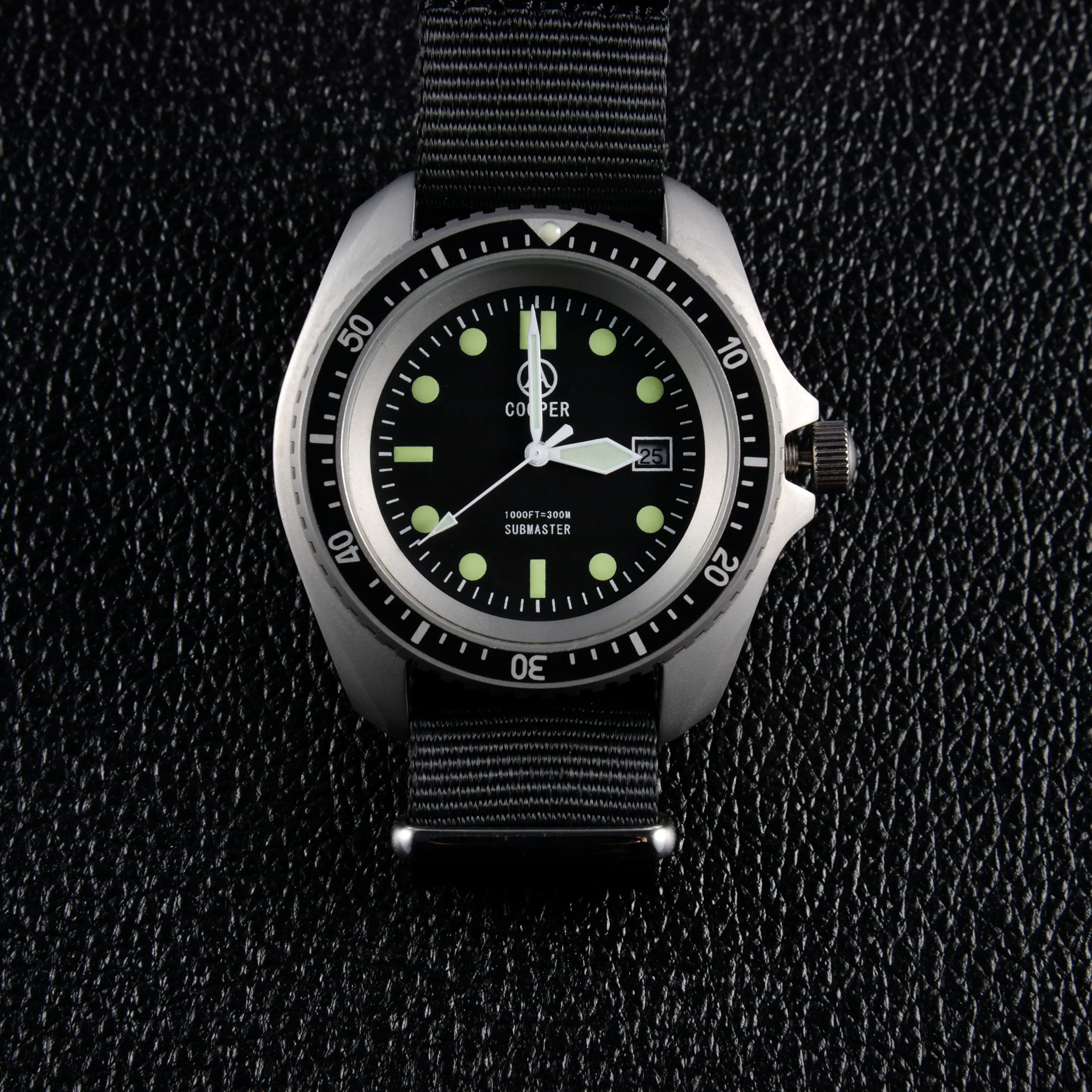 QM UDT Men's Watch Military Sport Watch Army Green Outdoor Diver Fashion Accessories SM8016C Japan Movement 300M ATM