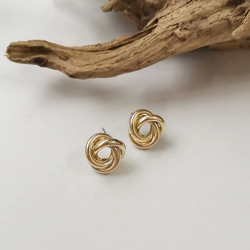 Hiphop Punk Metal Twist Knot Round Stud Earring for Women Gold Color Female Twine Hollow Geometry Jewelry Christmas Gift Brincos
