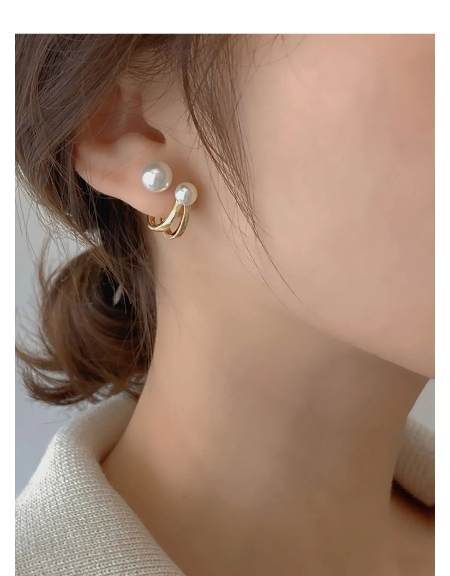 2025 New Retro Light Luxury Pearl Stud Earrings Korean Simple Jewelry Christmas Party Girl's Temperament Accessories For Woman