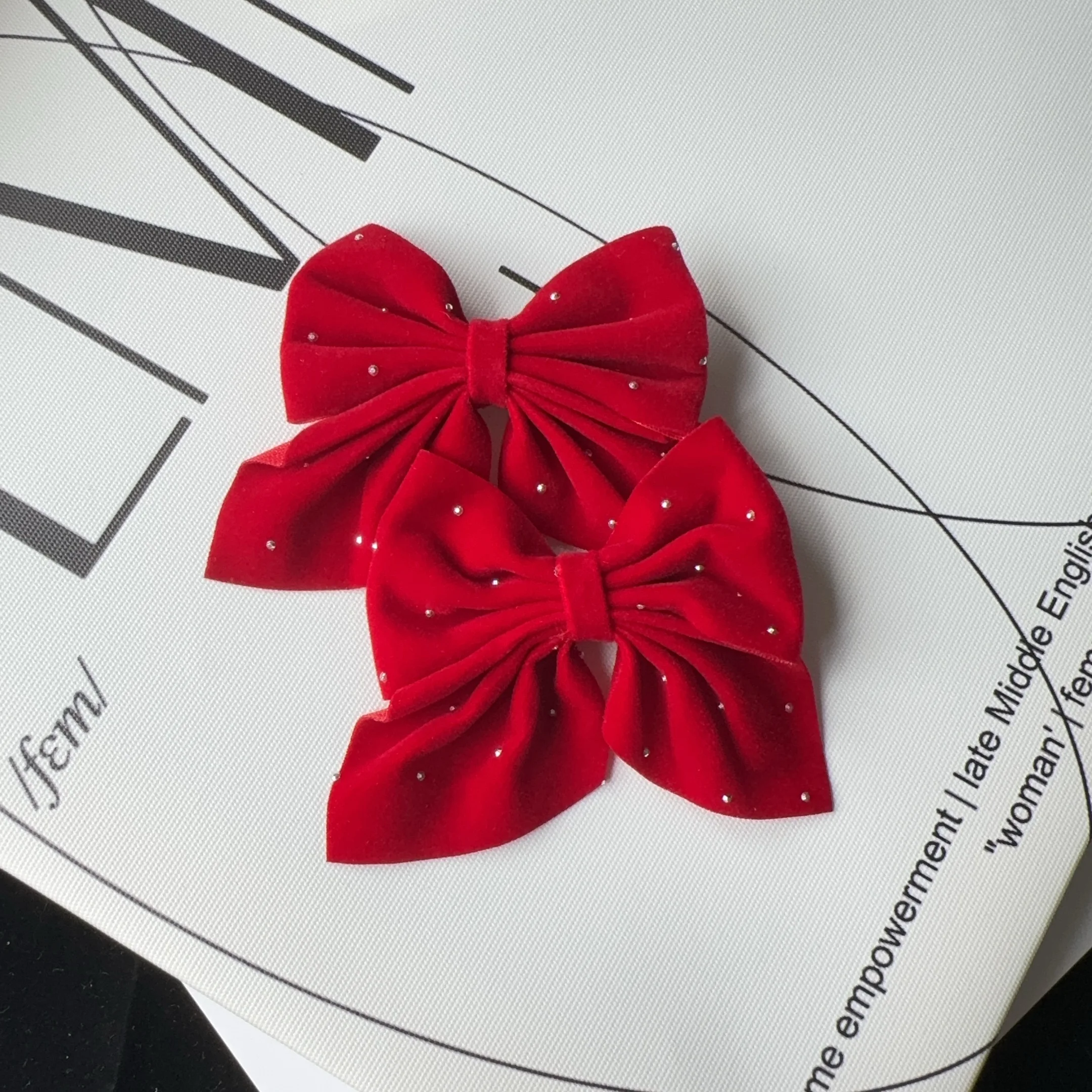 2Pcs Starry Dots Red Velvet Bow Hair Pins Hair Clips Kids Girls Fashion Christmas Barrettes Ponytail Holder Headwear Accessories