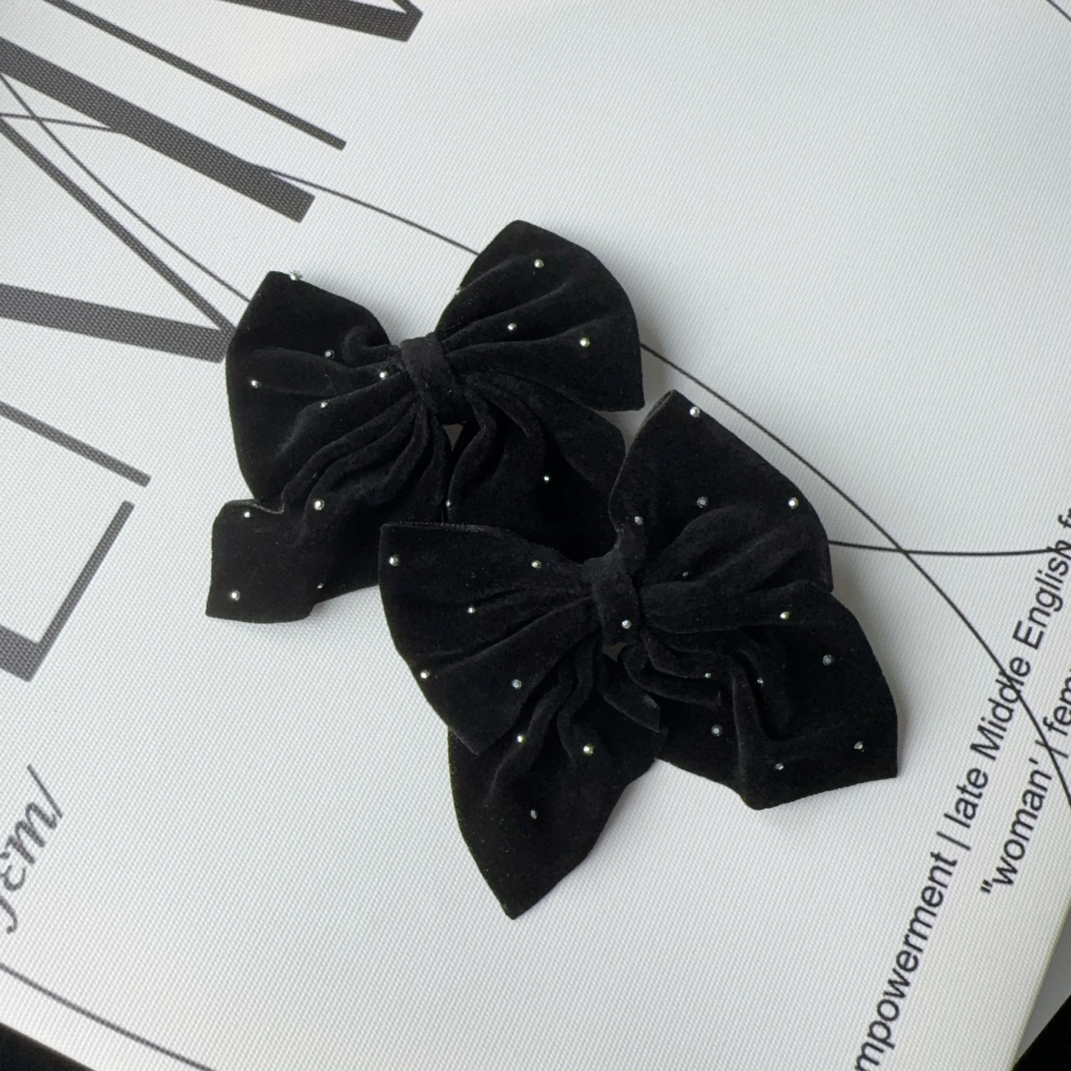 2Pcs Starry Dots Red Velvet Bow Hair Pins Hair Clips Kids Girls Fashion Christmas Barrettes Ponytail Holder Headwear Accessories