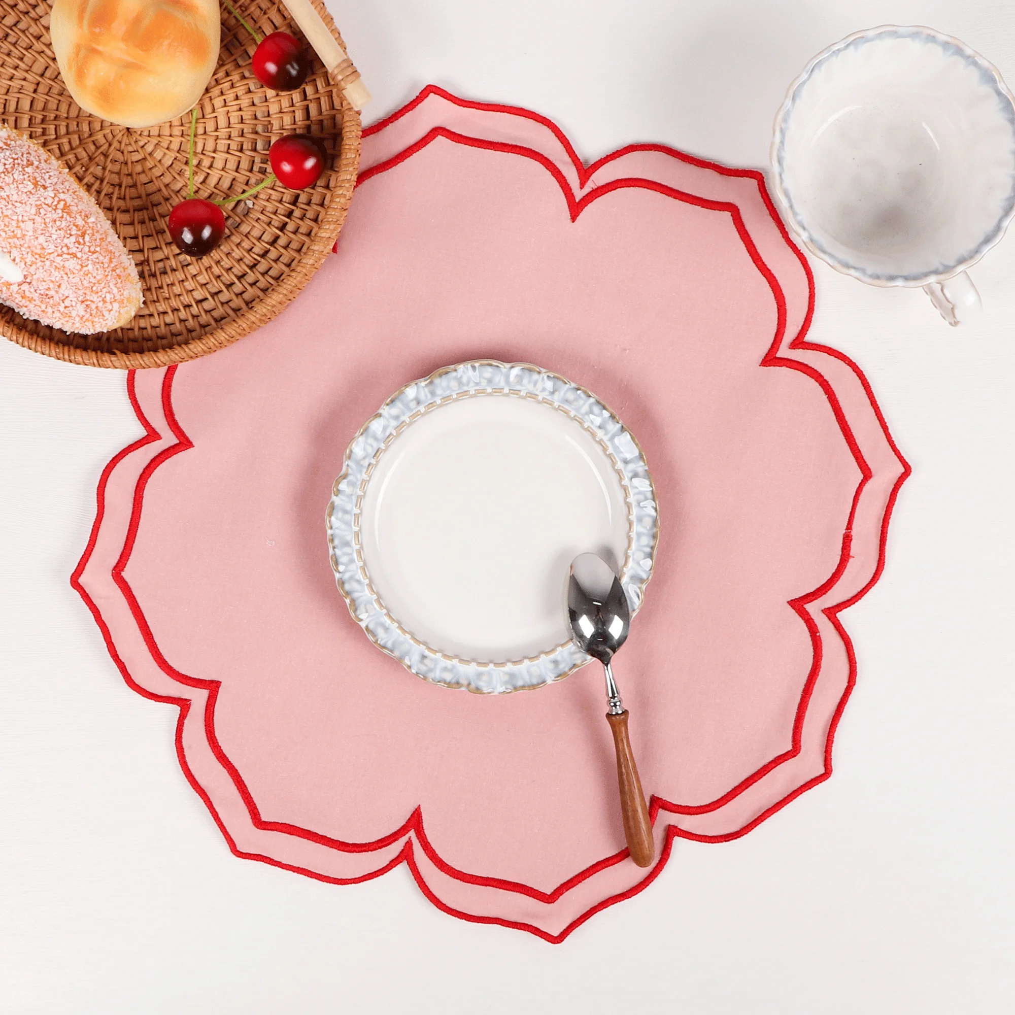 Lotus Shaped Embroidered Edge Napkins 4pcs/set Thickened Pure Cotton Breathable Placemats for Weddings Christmas Daily Party