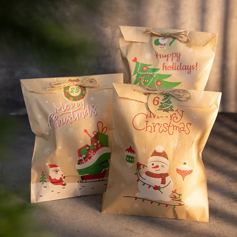 24Sets Merry Christmas Gift Bags Retro Santa Claus Fox Kraft Paper Bags with Stickers Xmas Party Favor Bags DIY Advent Calendar