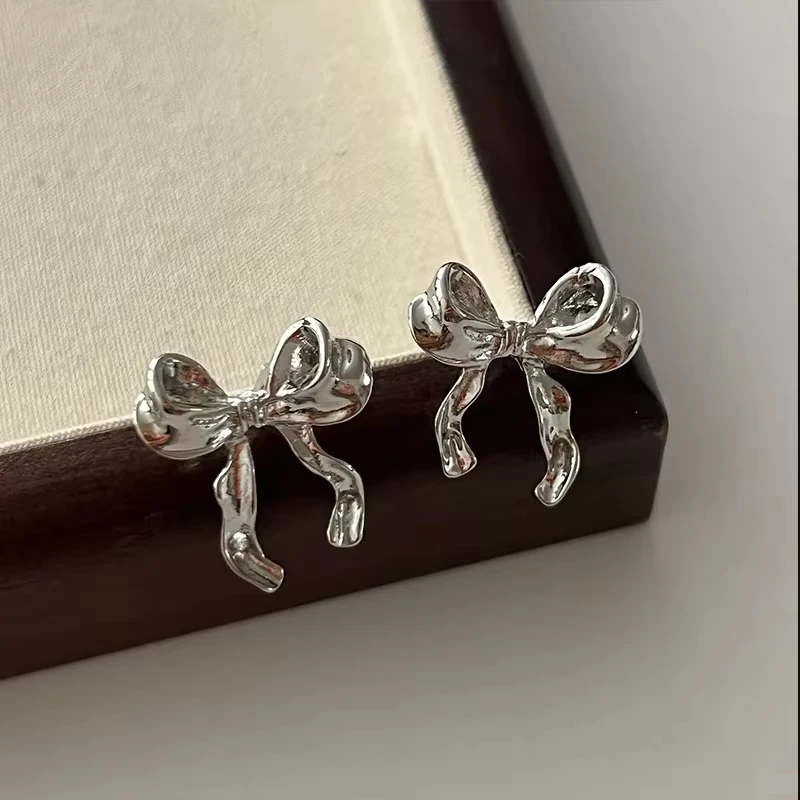 FTCY Vintage Metal Bowknot Earrings For Women Sweet Elegant Gold Color Women's Stud Earring Christmas Party Jewelry