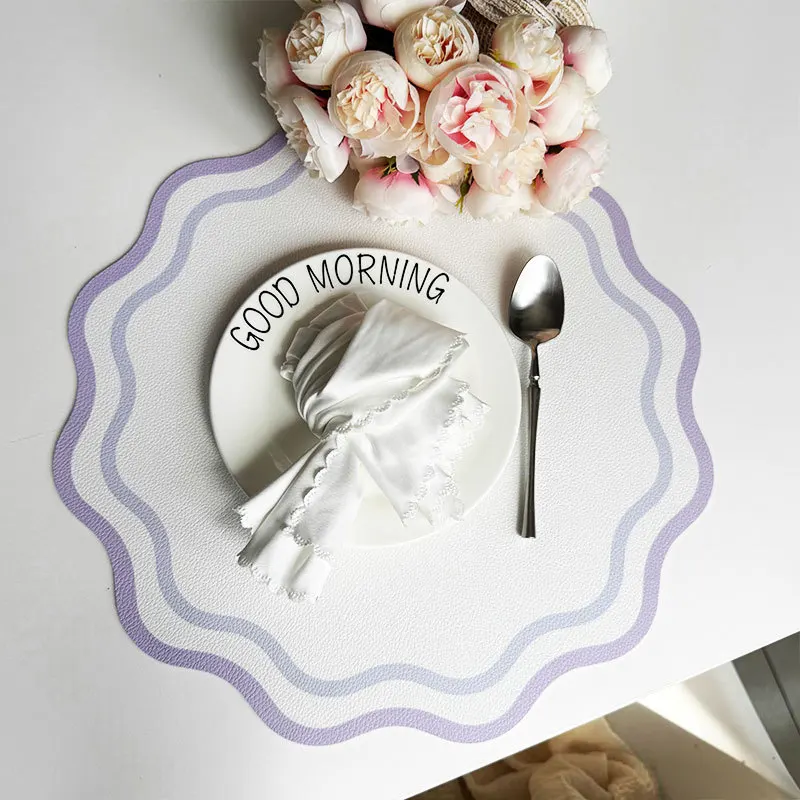 1/4/6pcs Faux Leather Placemats Printed Flower Shape Insulated Table Mat for Kitchen Dining Table Striped Christmas Plate Mat