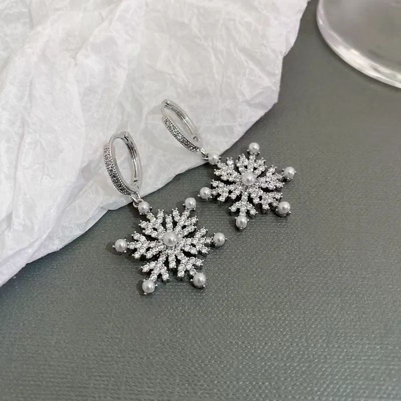 Luxury Sparking Crystal Snowflake Earrings For Women Shiny Zircon Imitation Pearl Earring Christmas New Year Party Jewelry Gifts