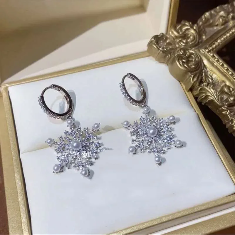 Luxury Sparking Crystal Snowflake Earrings For Women Shiny Zircon Imitation Pearl Earring Christmas New Year Party Jewelry Gifts