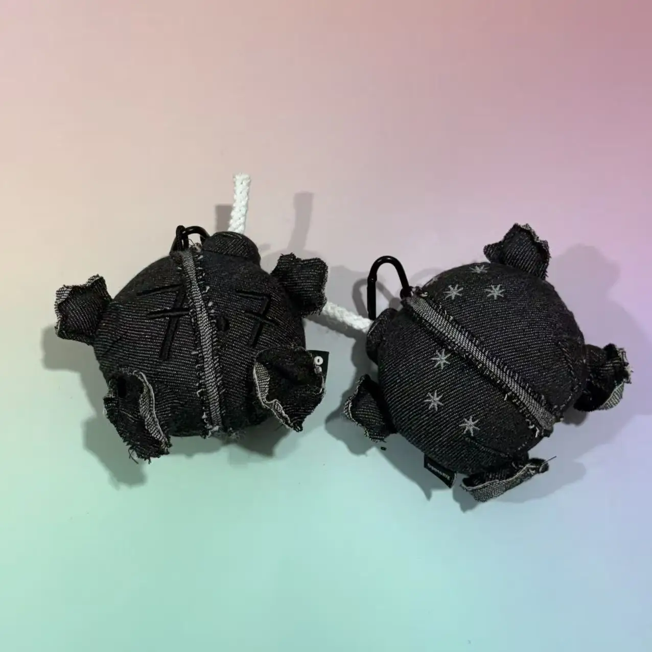 10cm Kawaii In Stock Black Denim Ball Peripheral Plush Keychains Coal Stove Pendant Plush Toy Christmas Birthday Gift For Fans