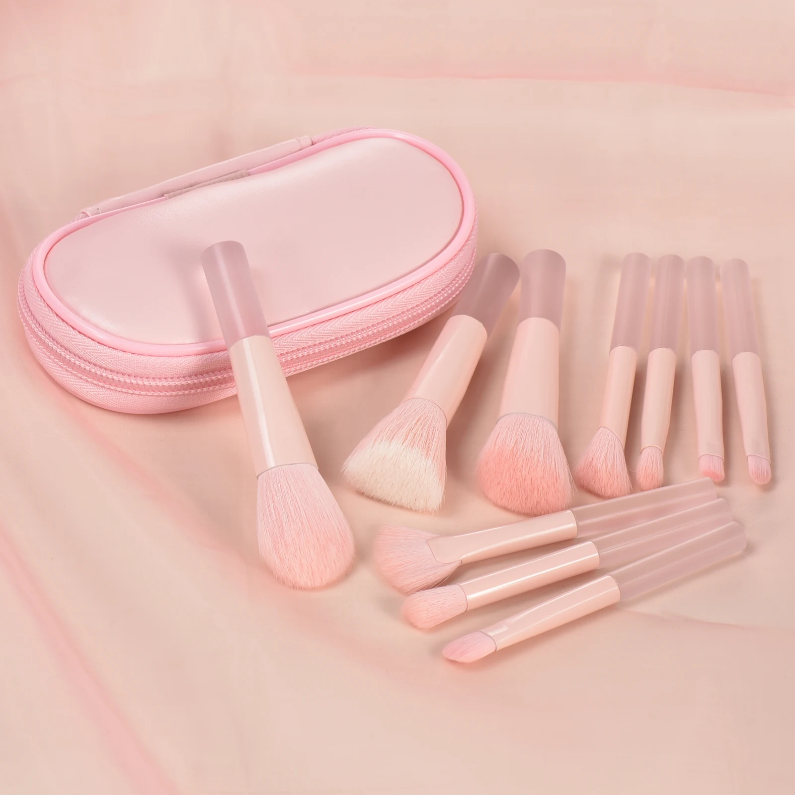 10 color Mini makeup brush Travel portable Makeup Tool Makeup Puff - Palm Brush Professional Makeup tool set Christmas gift