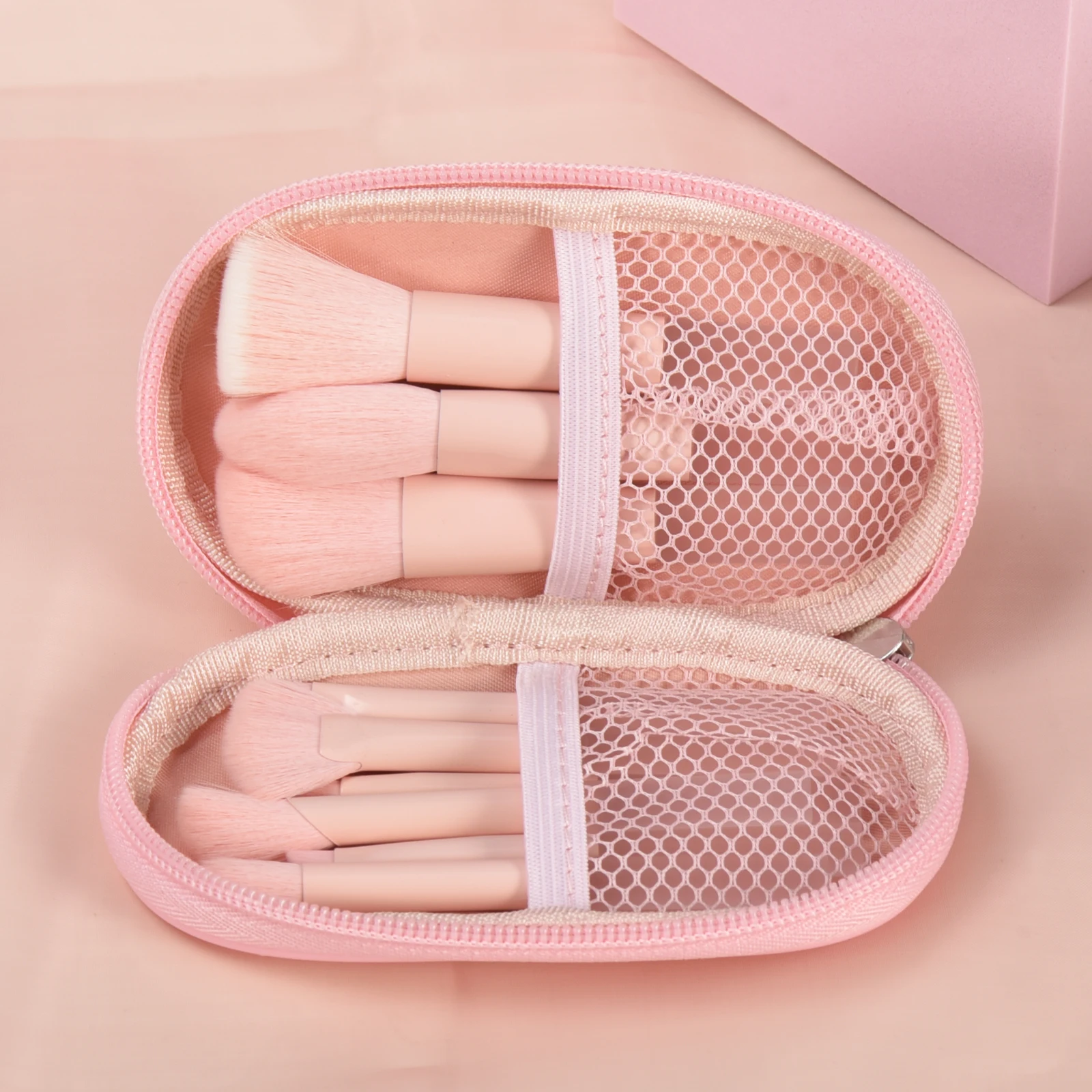 10 color Mini makeup brush Travel portable Makeup Tool Makeup Puff - Palm Brush Professional Makeup tool set Christmas gift