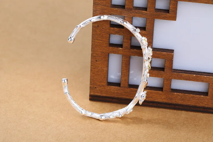 New Arrival Temperament Creative Fashion 925 Sterling Silver Jewelry Bracelets Cute Bird Plum Blossom Christmas Bangles SL044