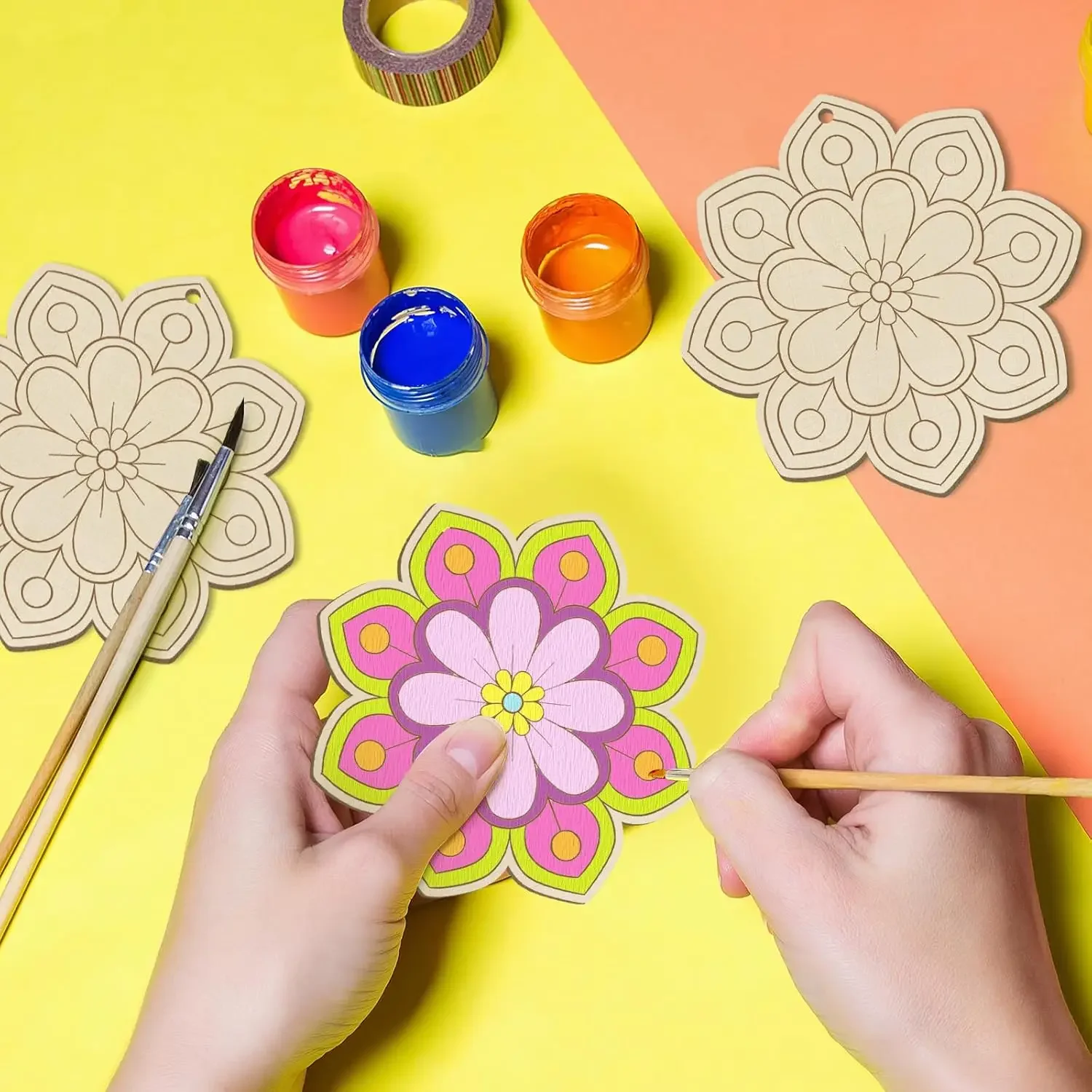 10pcs Wooden Flower Ornaments Unfinished Wooden Slices with Hole Wooden Blank Christmas Hanging Ornaments for DIY Crafts