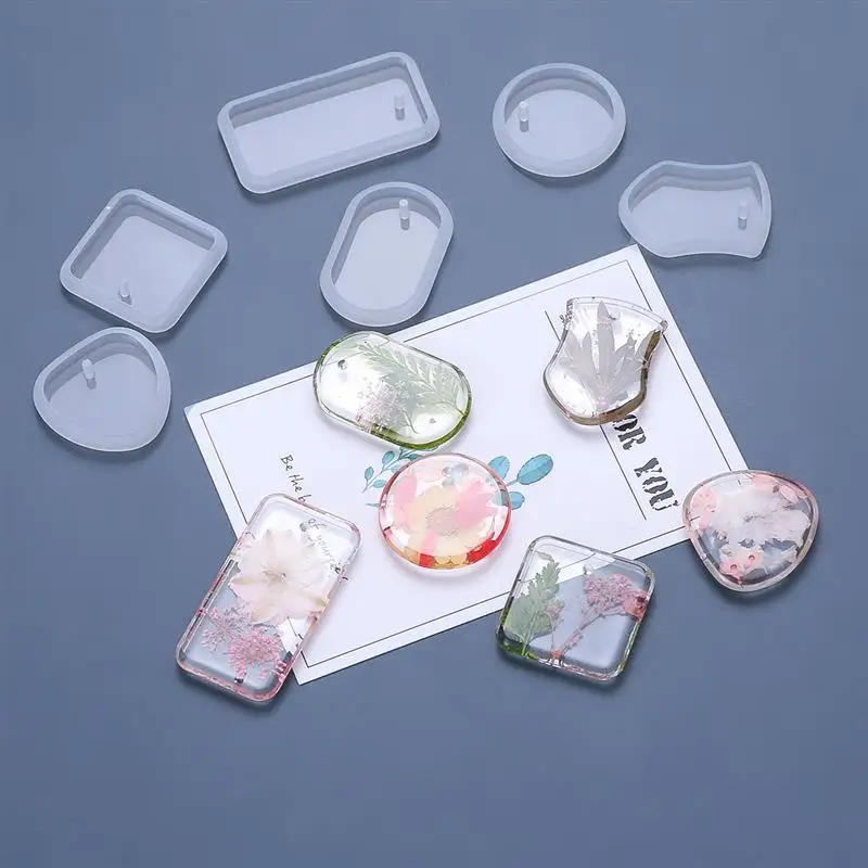 4Pcs Christmas Ball Ornament Resin Mold DIY Round Shape Keychain Pendant Silicone Mould Xmas Tree Hanging Pendant Casting Tool
