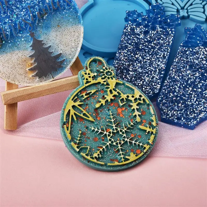 4Pcs Christmas Ball Ornament Resin Mold DIY Round Shape Keychain Pendant Silicone Mould Xmas Tree Hanging Pendant Casting Tool